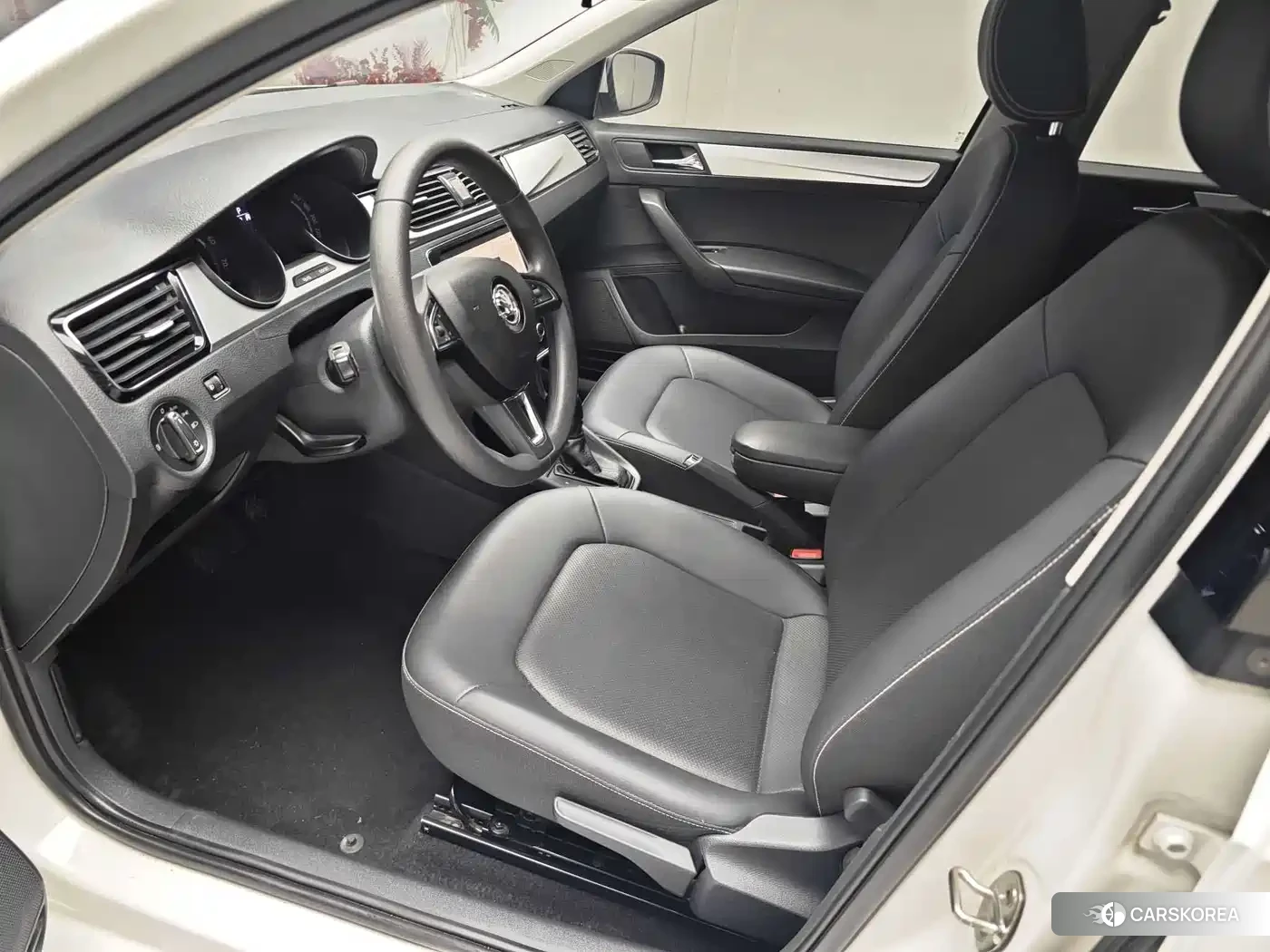 Skoda Xin Rui 2023 Белый из Китая, фото 4