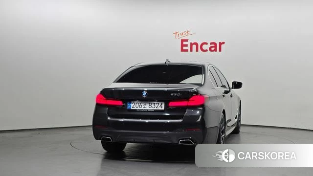 BMW 5 Series (G30) id 4401397 из Кореи 25