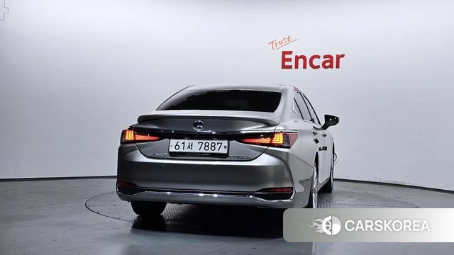 Lexus ES300h 7th generation id 4551656 из Кореи 29