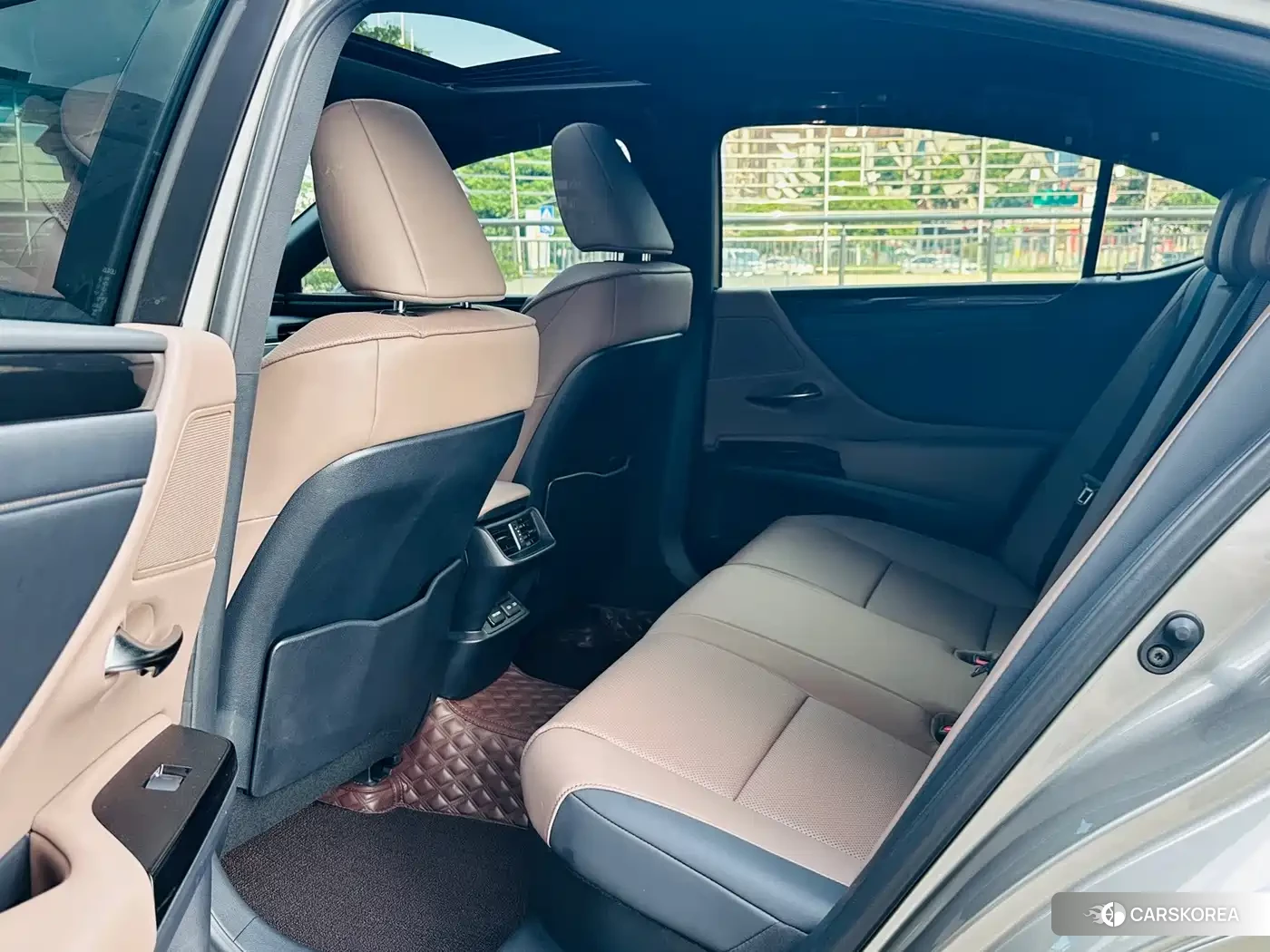 Lexus ES id 4686058 из Китая 18