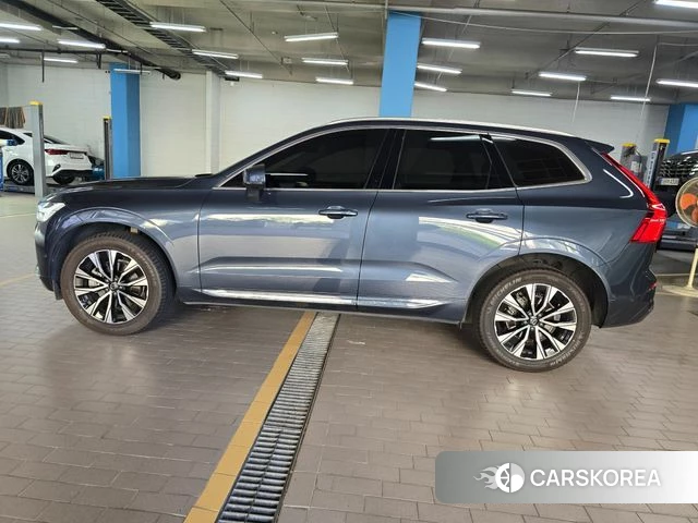 Volvo XC60 second Generation 2023 Синий из Кореи, фото 4