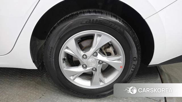 Hyundai Avante (CN7) id 3839969 из Кореи 14