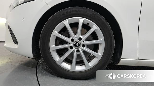 Mercedes-Benz A-Class W177 id 4424030 из Кореи 24