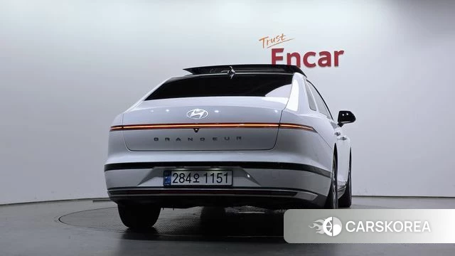Hyundai Grandeur (GN7) id 4292693 из Кореи 25