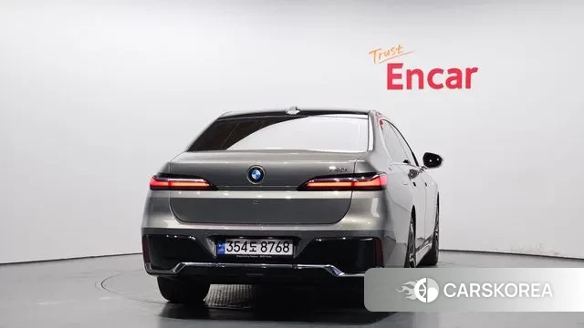 BMW 7 Series (G70) id 3190989 из Кореи 14