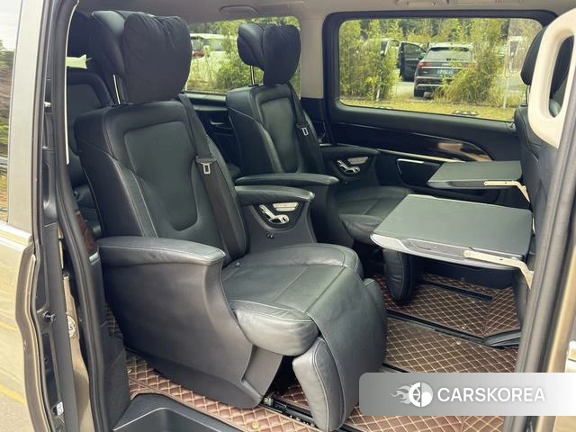 Mercedes-Benz V-class id 4222244 из Китая 16