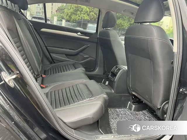 Volkswagen Magotan id 4258638 из Китая 20