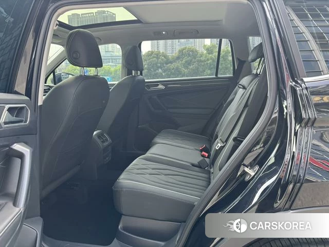 Volkswagen Tiguan L 2024 Черный из Китая, фото 6