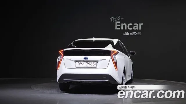 Toyota Prius 4th Generation id 2928337 из Кореи 14