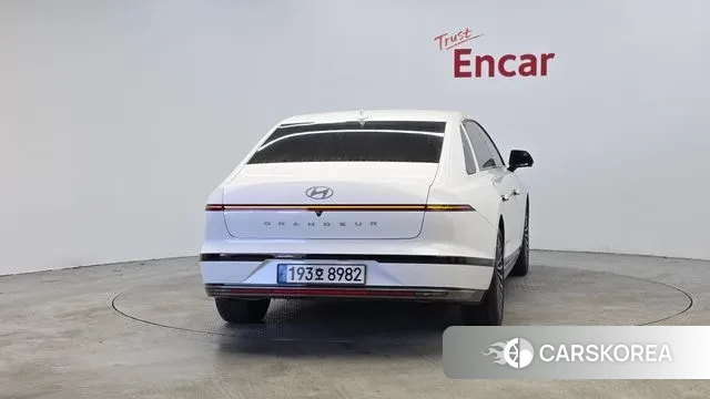 Hyundai Grandeur (GN7) id 3634506 из Кореи 14