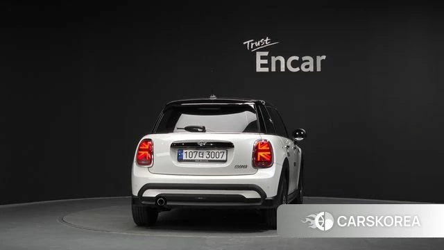 Mini Cooper id 4302666 из Кореи 24