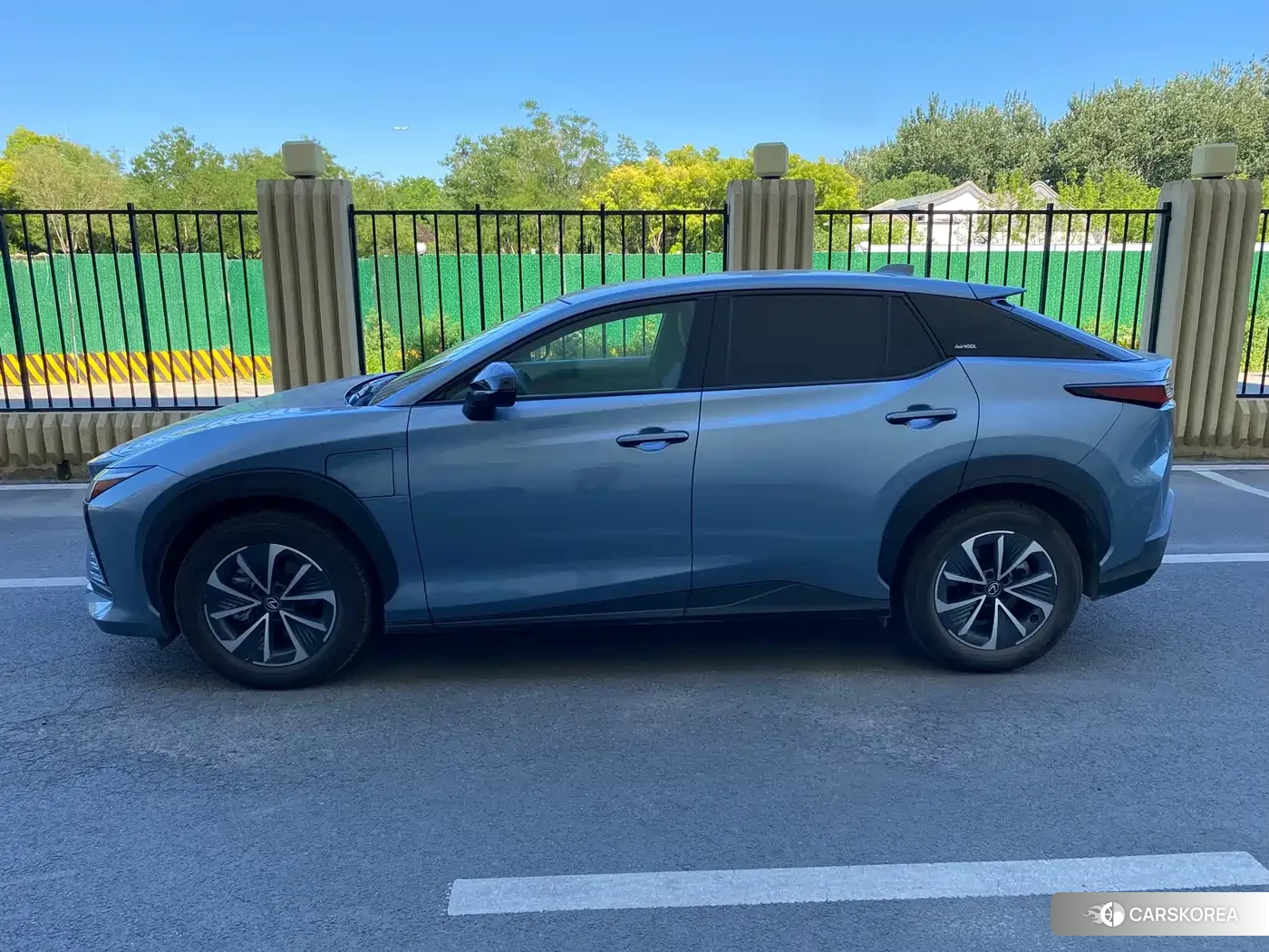 Lexus RZ 2023 Синий из Китая, фото 4