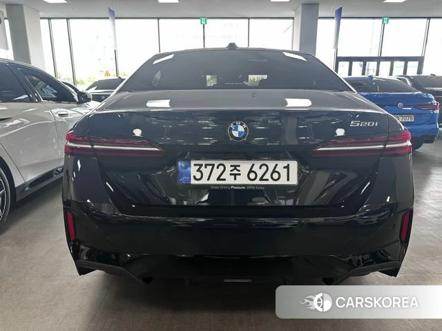 BMW 5 Series (G60) id 4670019 из Кореи 12