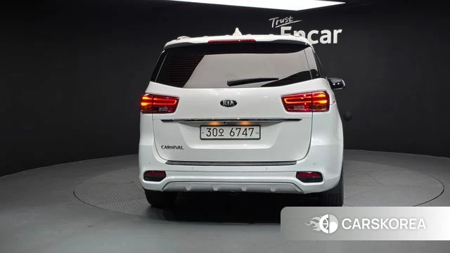 Kia The New Carnival id 4269462 из Кореи 14