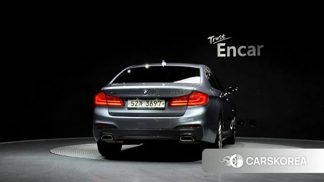 BMW 5 Series (G30) id 3912047 из Кореи 14