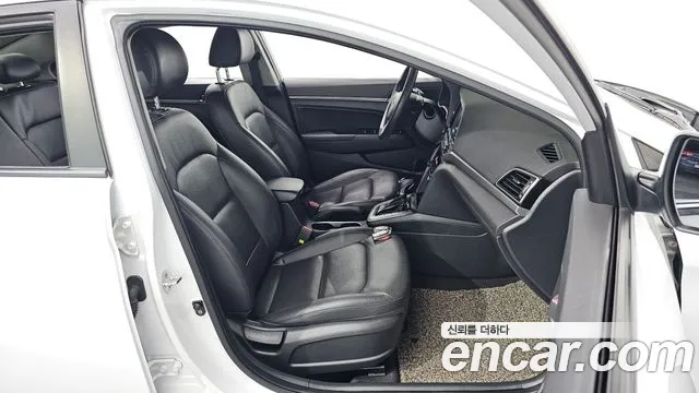 Hyundai Avante AD id 2542856 из Кореи 14