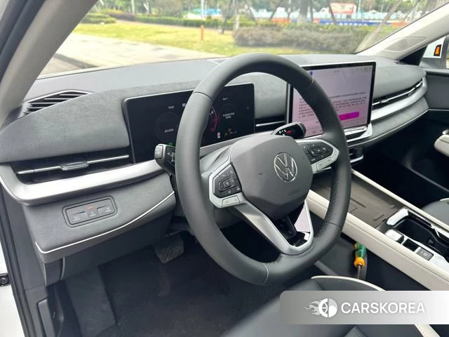Volkswagen Sagitar id 4314201 из Китая 7