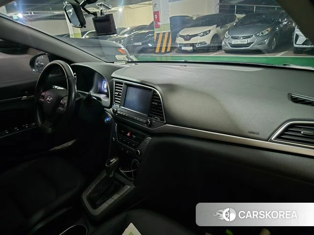 Hyundai Avante AD 2018 Серый из Кореи, фото 6
