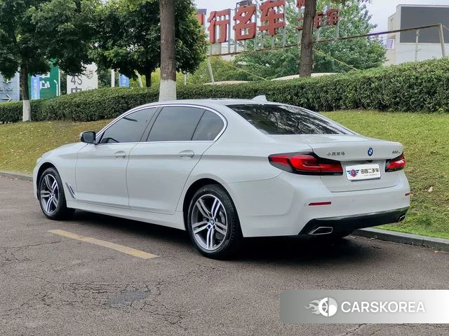 BMW 5 series 2022 Белый из Китая, фото 4