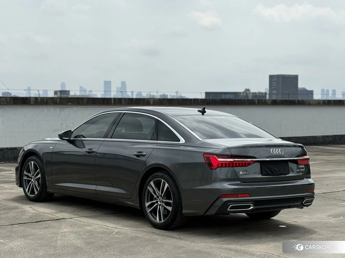 Audi A6L id 4510845 из Китая 7