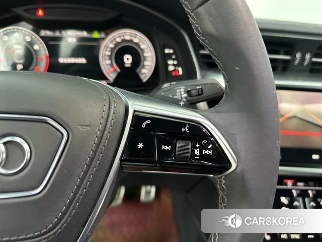 Audi A6L id 4275810 из Китая 17