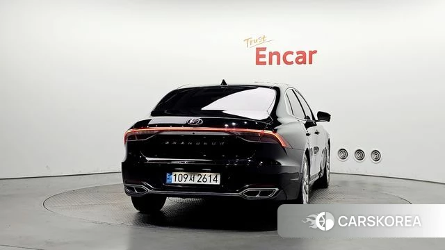 Hyundai The New Grandeur IG id 4396128 из Кореи 29