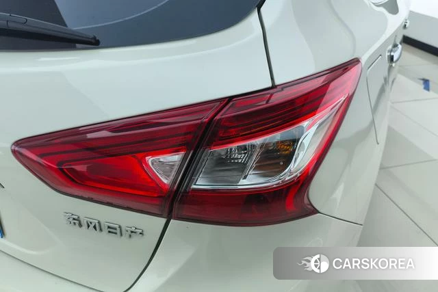 Nissan TIIDA id 3939475 из Китая 11