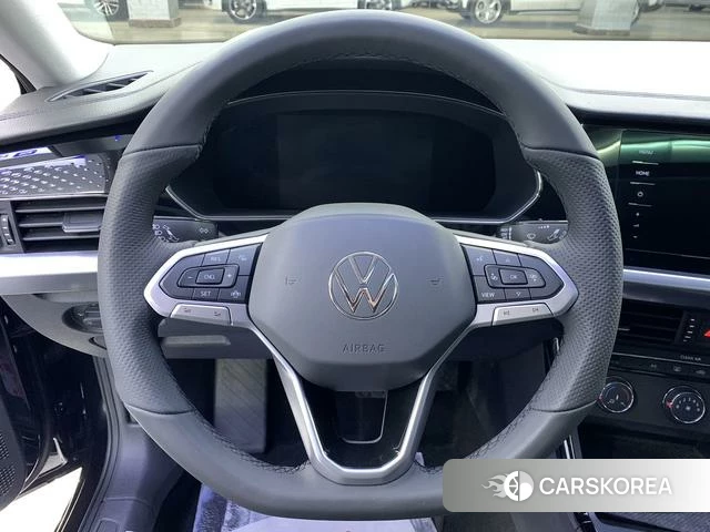 Volkswagen Passat id 4264773 из Китая 14