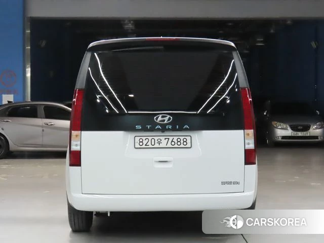 Hyundai Staria id 4309396 из Кореи 14