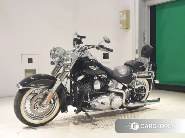 Проданный Harley-Davidson Softail Deluxe FLSTN1580 2010 из Японии