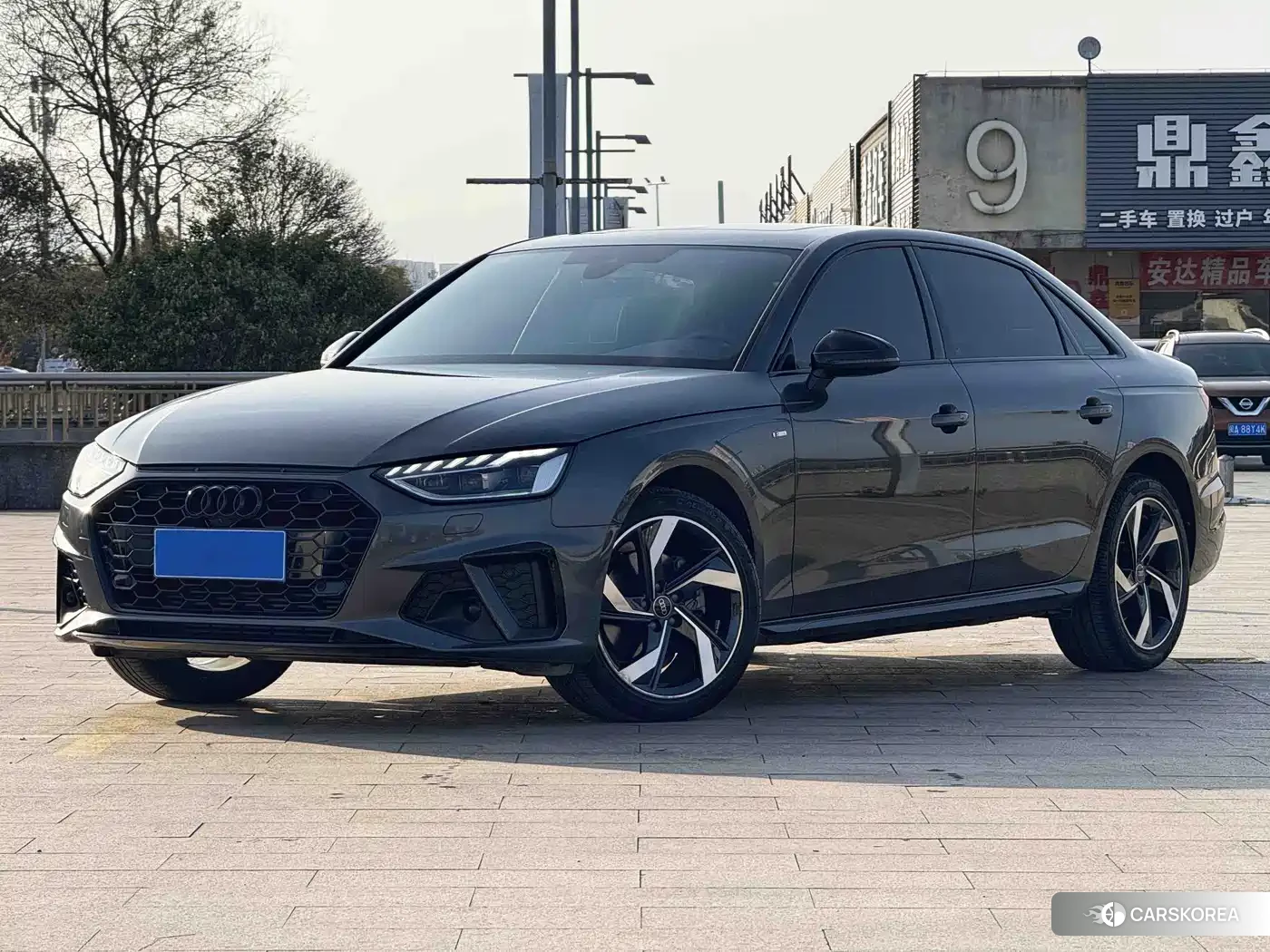 Audi A4L 2023 Silver/gray из Китая, фото 4