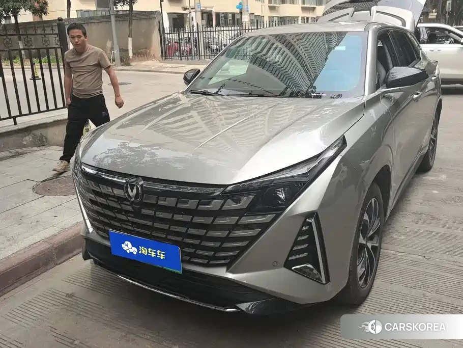 Chang'an UNI-Z New Energy id 4629170 из Китая 10