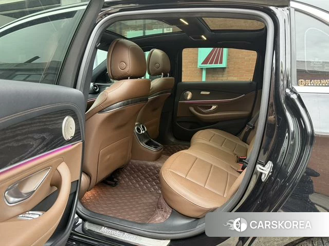 Mercedes-Benz E-class id 4256635 из Китая 12