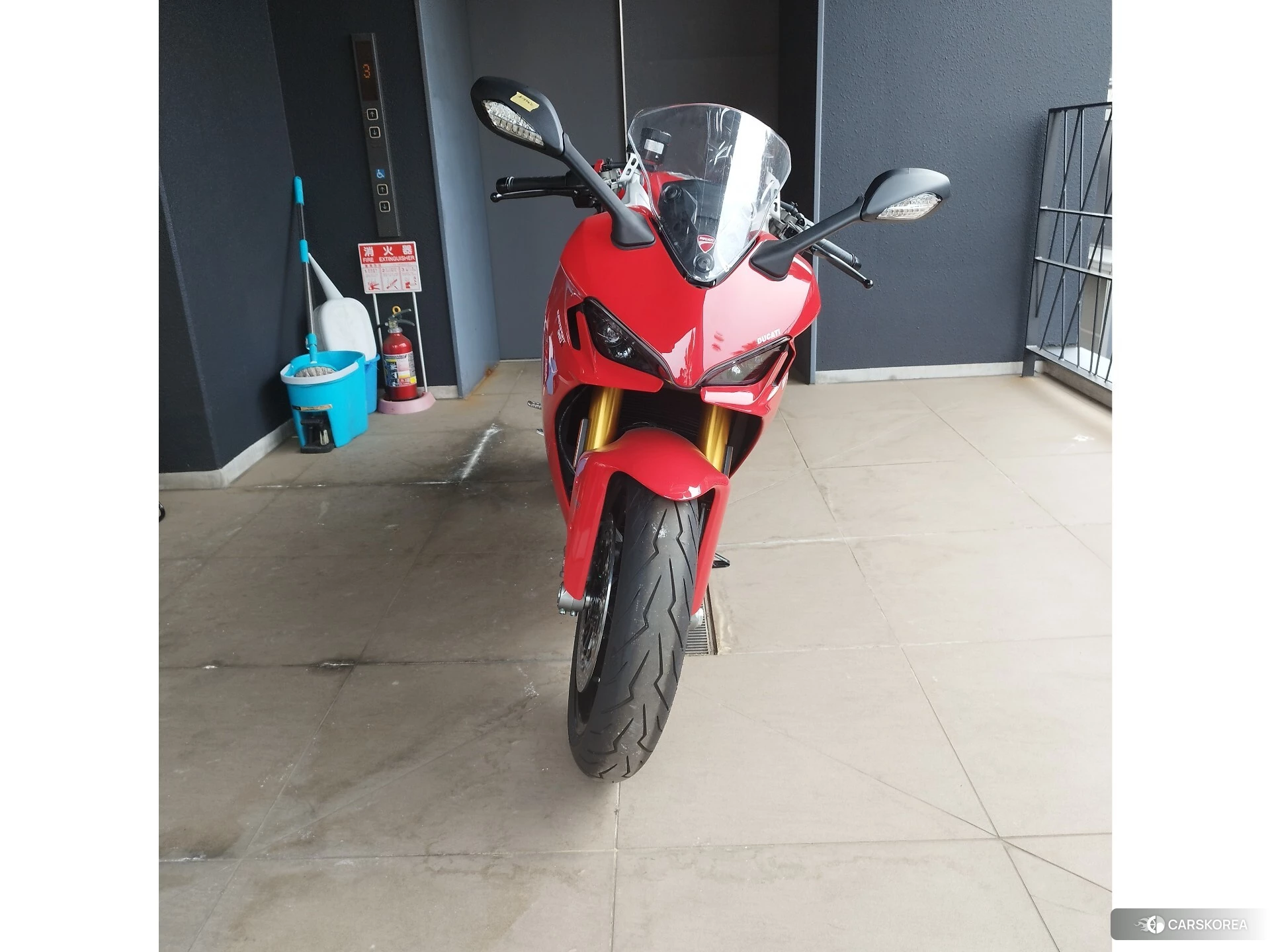 Проданный Ducati SUPERSPORT S 2024 из Японии, фото 4