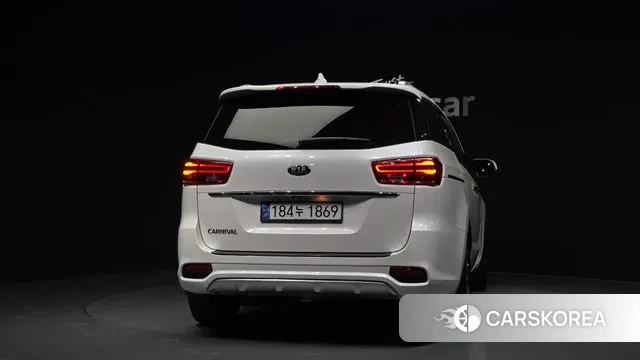 Kia The New Carnival id 3713647 из Кореи 14