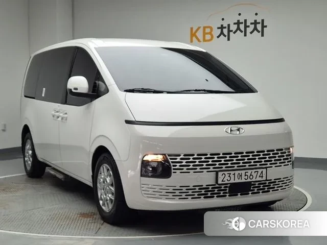 Hyundai Staria 2022 Белый из Кореи, фото 4
