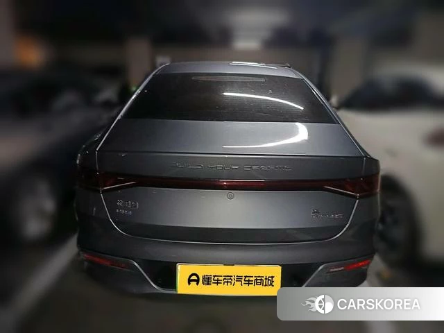 BYD Qin PLUS DM 2023 Темно-серый из Китая, фото 4