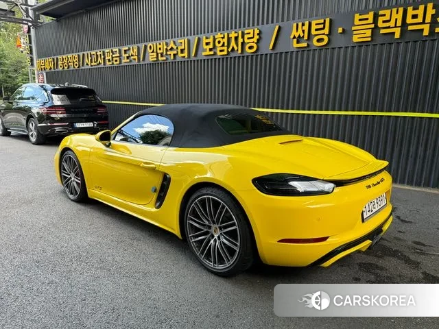 Porsche 718 Boxster 2019 Желтый из Кореи, фото 6