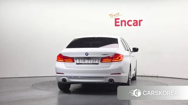 BMW 5 Series (G30) id 3687295 из Кореи 14