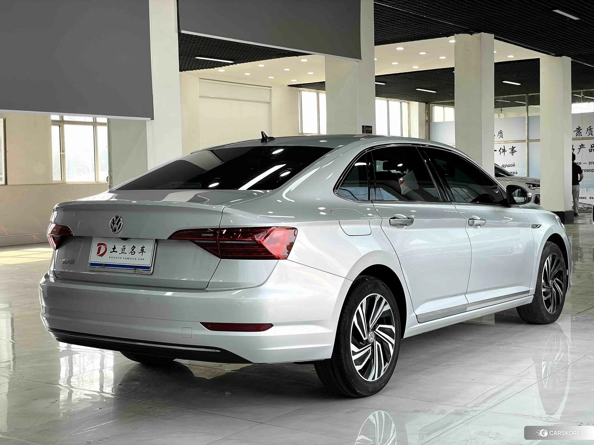 Volkswagen Sagitar id 4504680 из Китая 12