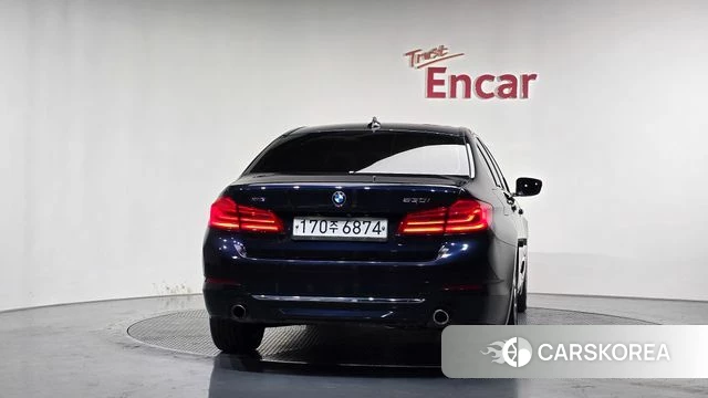 BMW 5 Series (G30) id 4416769 из Кореи 26