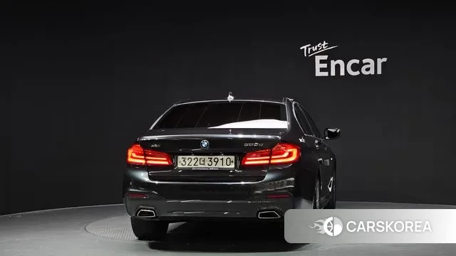 BMW 5 Series (G30) id 3060848 из Кореи 14