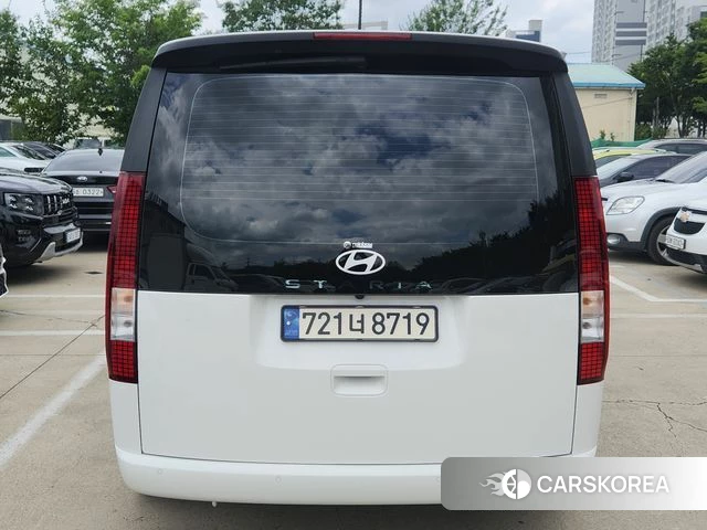 Hyundai Staria id 4602319 из Кореи 14