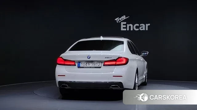 BMW 5 Series (G30) id 3508132 из Кореи 14