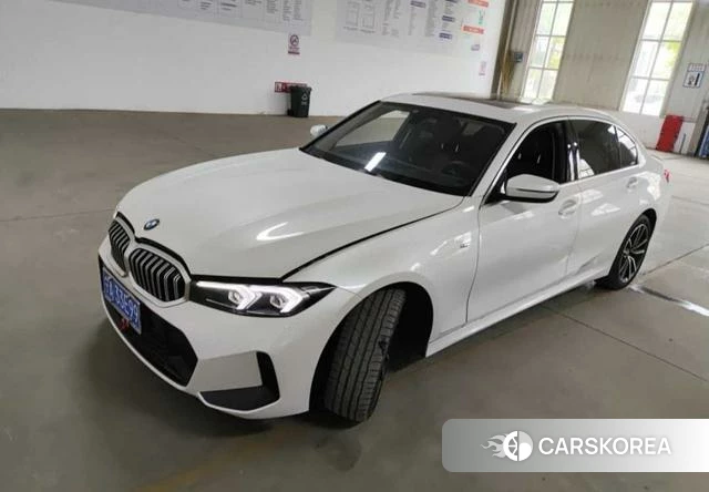 BMW 3 series 2023 Белый из Китая, фото 4
