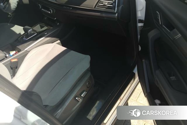 Audi Q5L id 4314584 из Китая 11