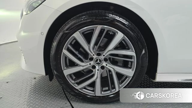 Mercedes-Benz E-Class W214 id 4381342 из Кореи 25