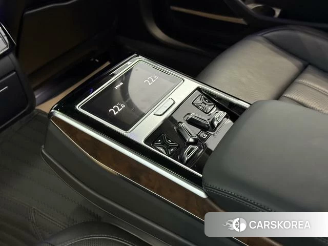 Audi A8 id 4336095 из Китая 12