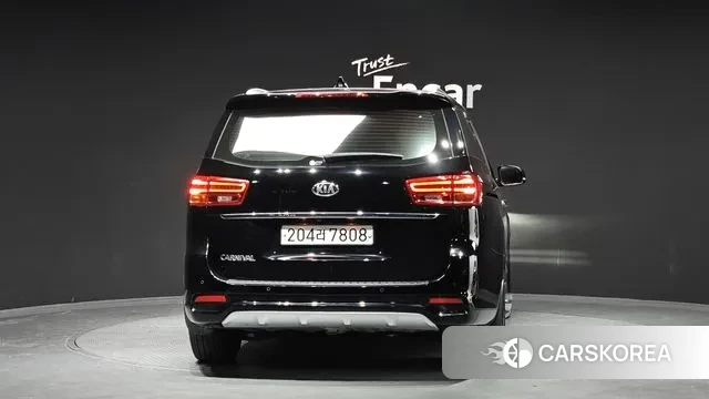 Kia The New Carnival id 3742042 из Кореи 14