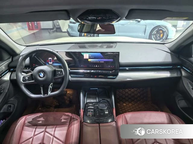 BMW 5 series 2024 Белый из Китая, фото 4